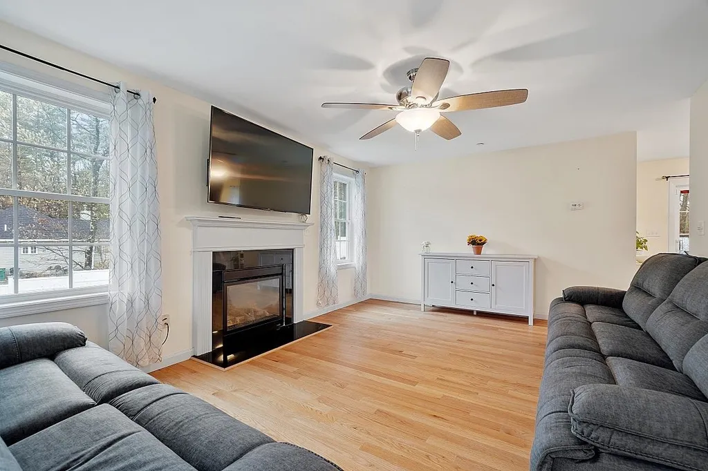 57 Rockrimmon Road Kingston NH 03848