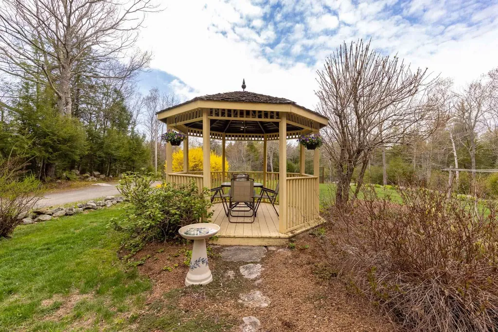 298 Bell Marsh Road York ME 03909