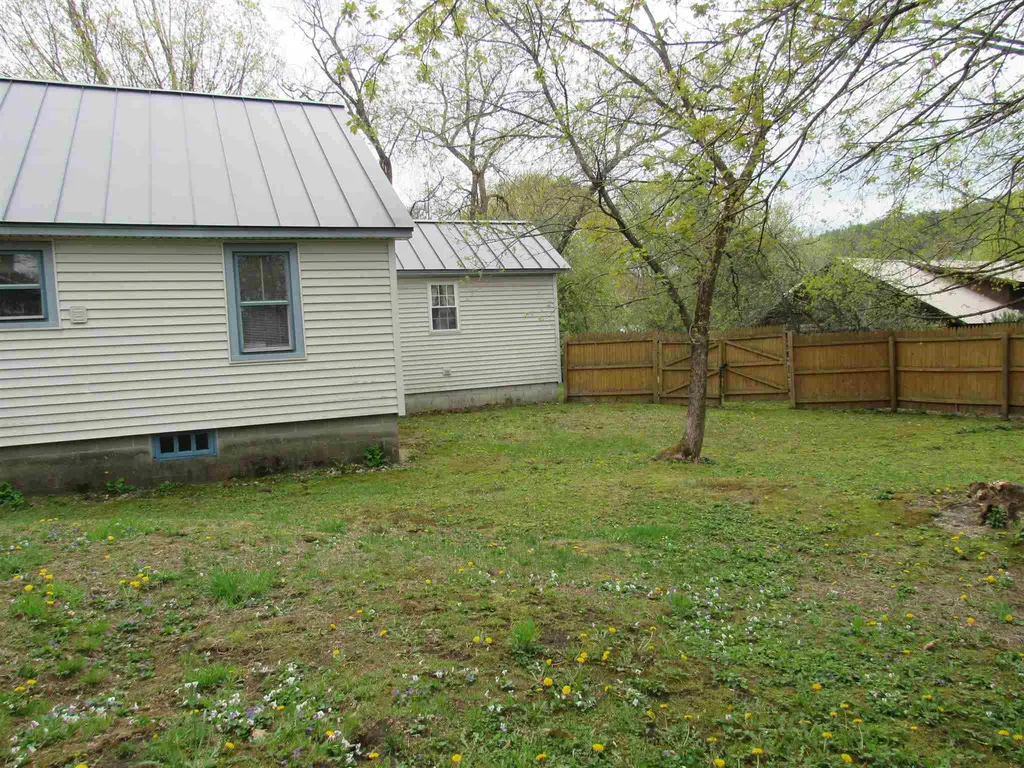 22 Second Street Claremont NH 03743