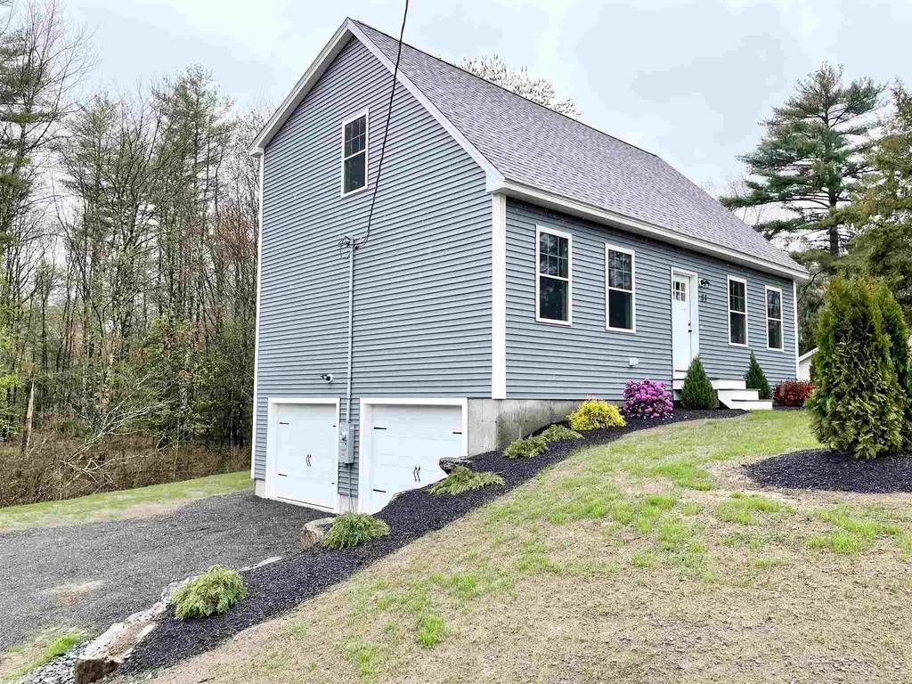 77 Jonathan Avenue Rochester NH 03839