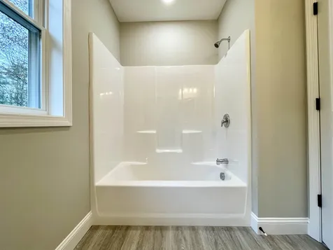 77 Jonathan Avenue Rochester NH 03839