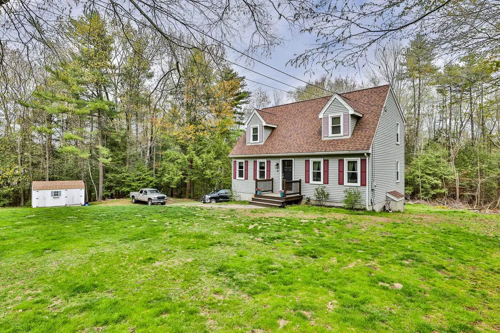 11 Merrill Lane Fremont NH 03044