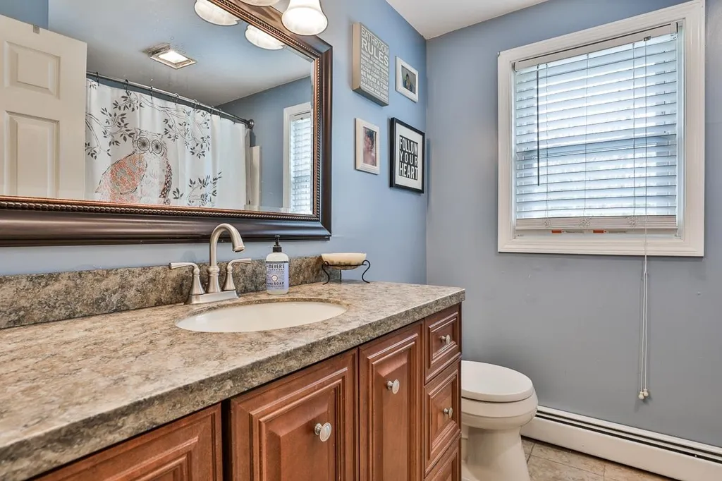11 Merrill Lane Fremont NH 03044