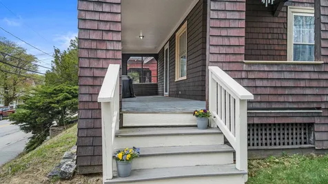 588 Hanover Street Manchester NH 03104