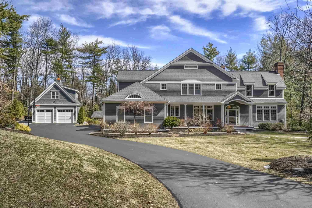 72 Rolling Woods Drive Bedford NH 03110