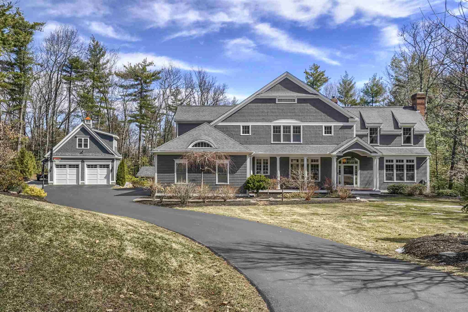 72 Rolling Woods Drive Bedford NH 03110