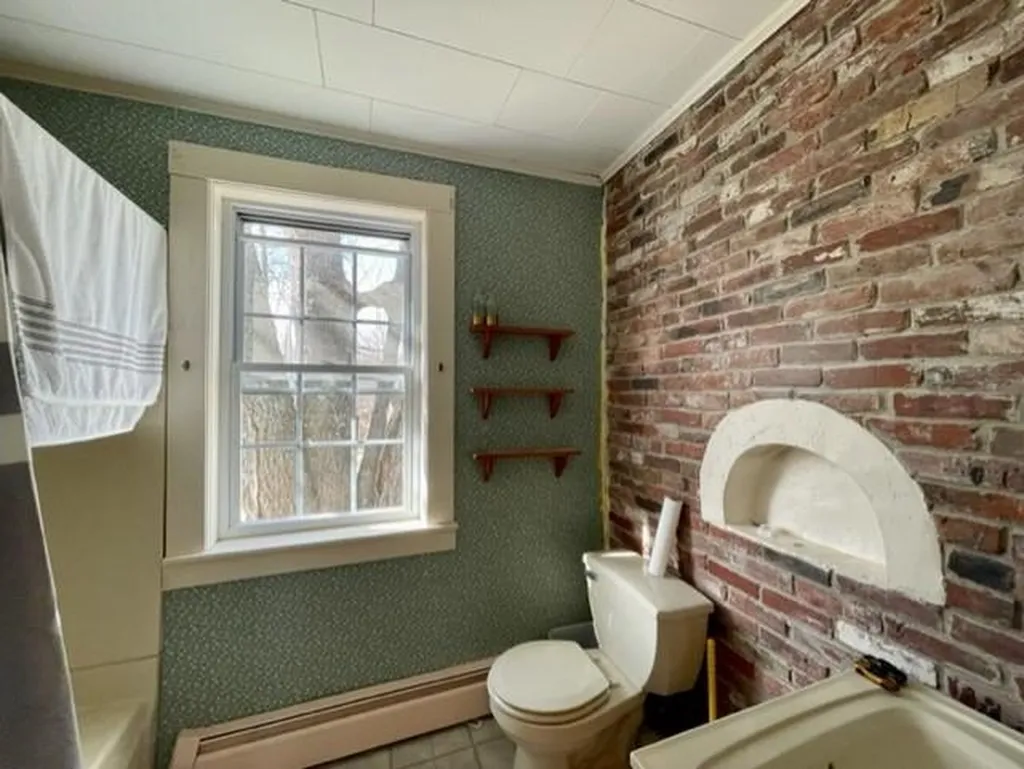 295 Manns Hill Road Littleton NH 03561