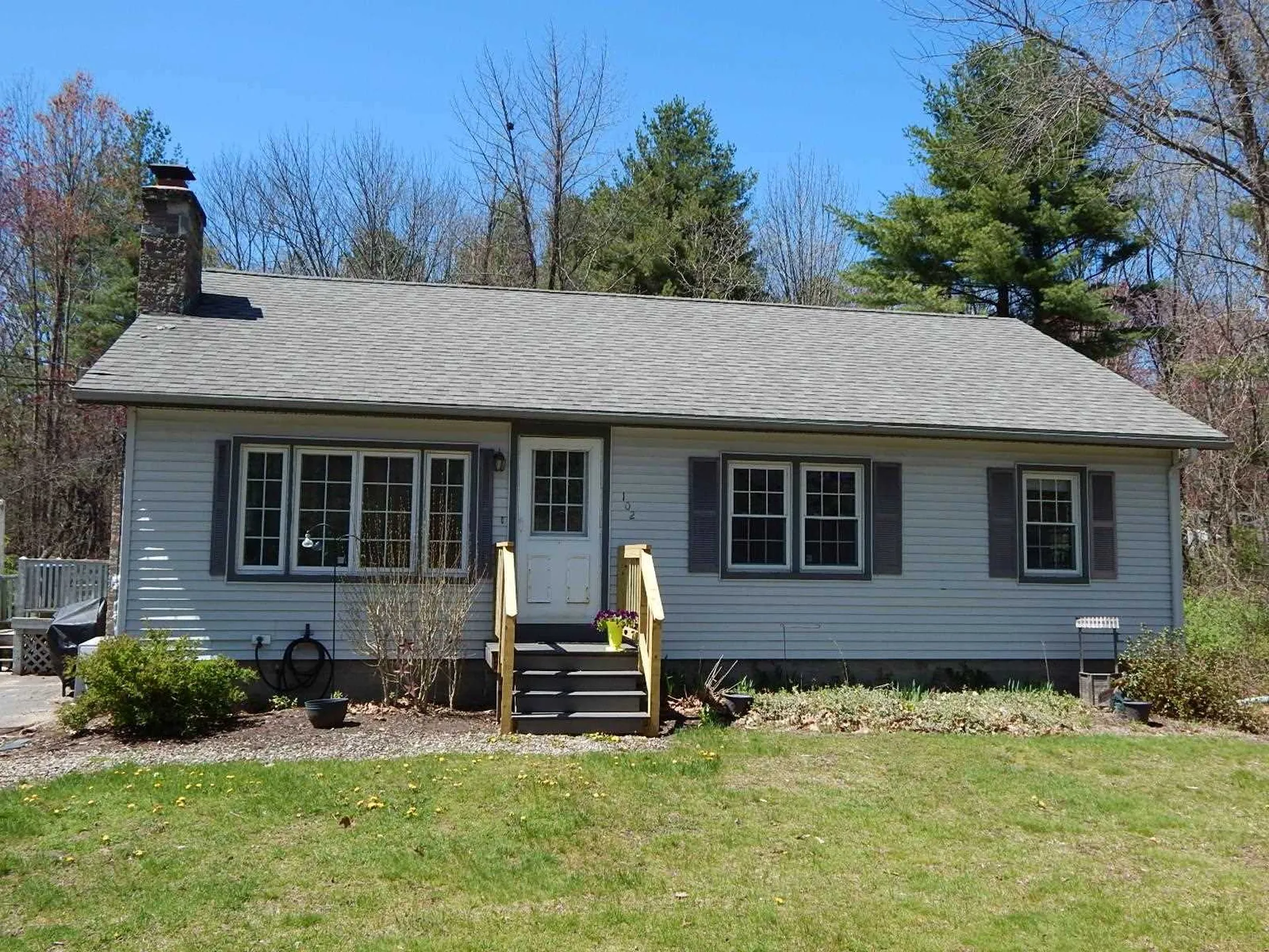 102 Brookdale Road Salem NH 03079
