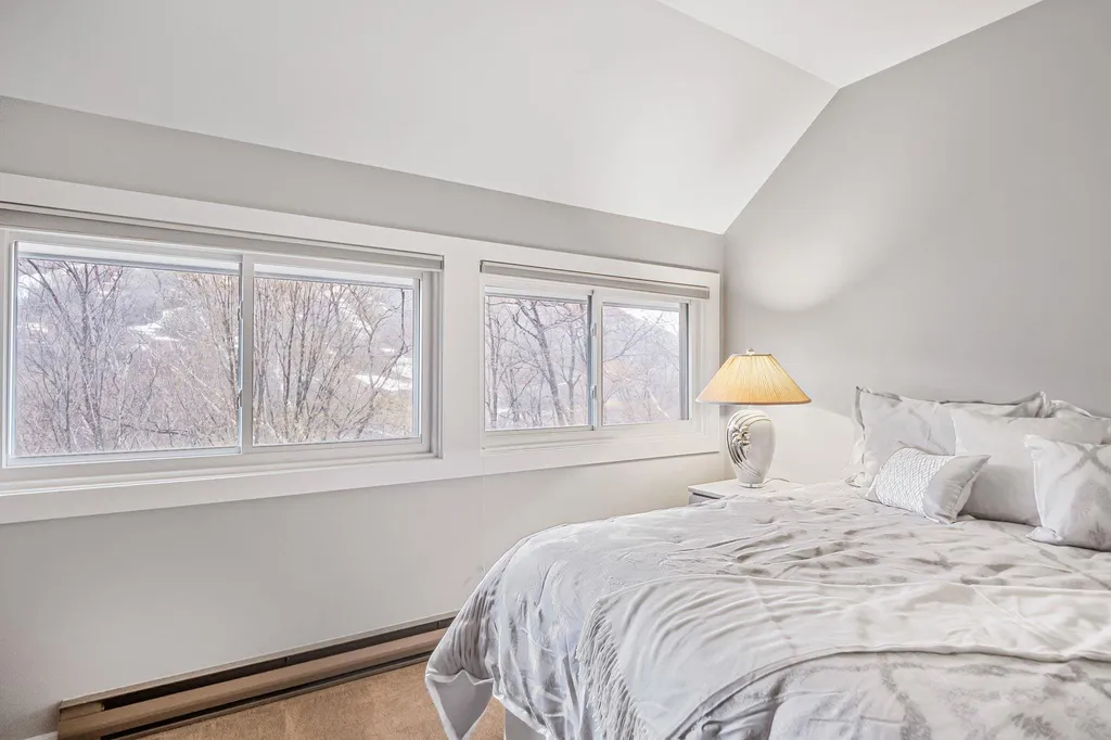 24 Bridgeview Road Lincoln NH 03251
