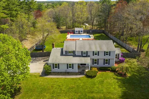 98 Musquash Road Hudson NH 03051