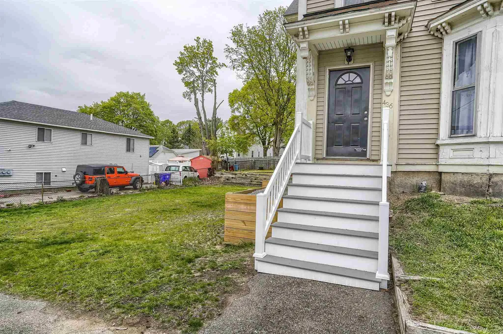 436 Merrimack Street Manchester NH 03103