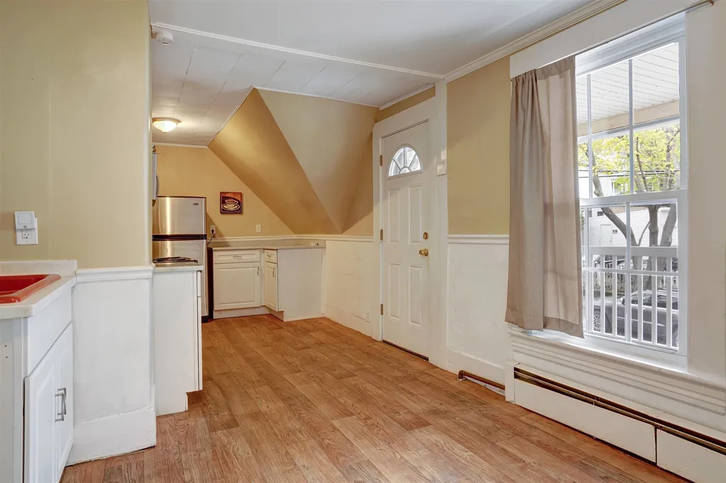 436 Merrimack Street Manchester NH 03103