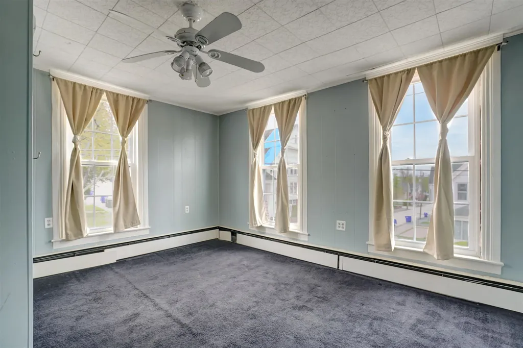 436 Merrimack Street Manchester NH 03103