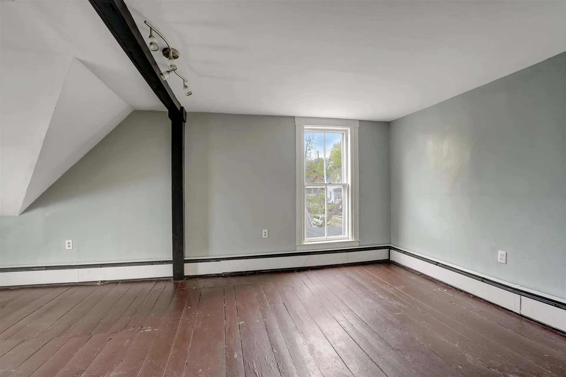 436 Merrimack Street Manchester NH 03103