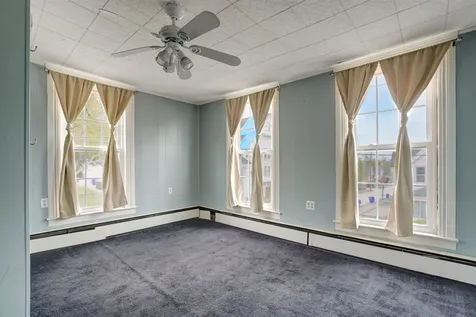 436 Merrimack Street Manchester NH 03103