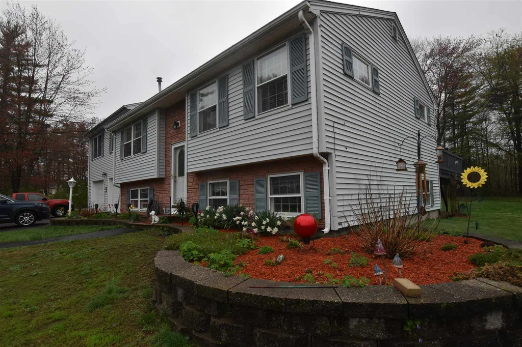 15 Janet Street Rochester NH 03867