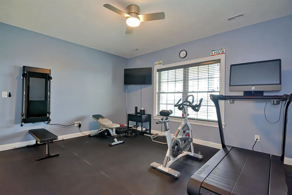 32 Stanwood Road Salem NH 03079