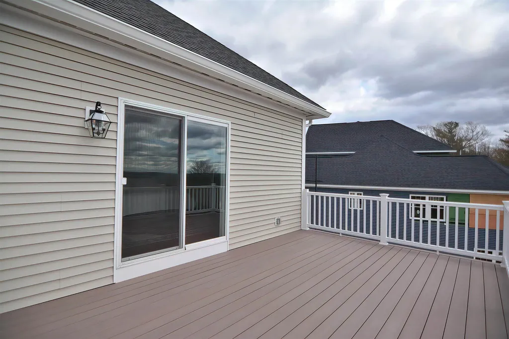 32 Stanwood Road Salem NH 03079