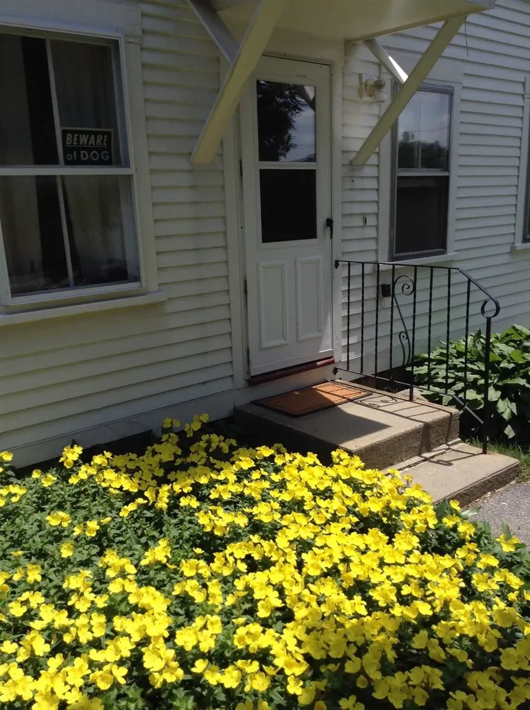 260 Island Pond Road Manchester NH 03109
