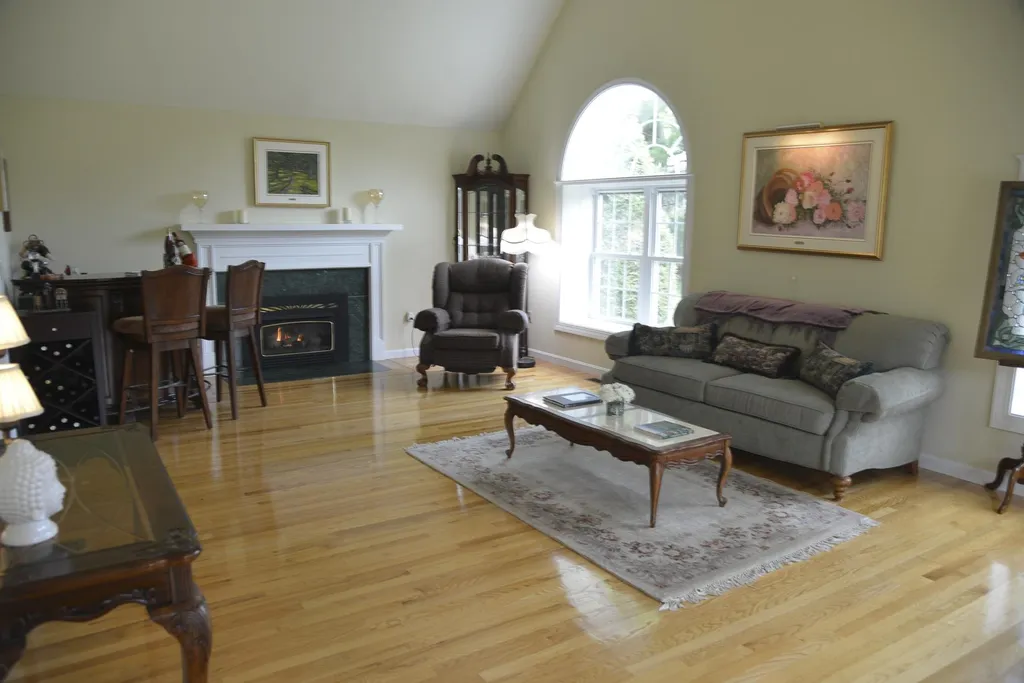 3 Hillcrest Drive Hampton Falls NH 03844