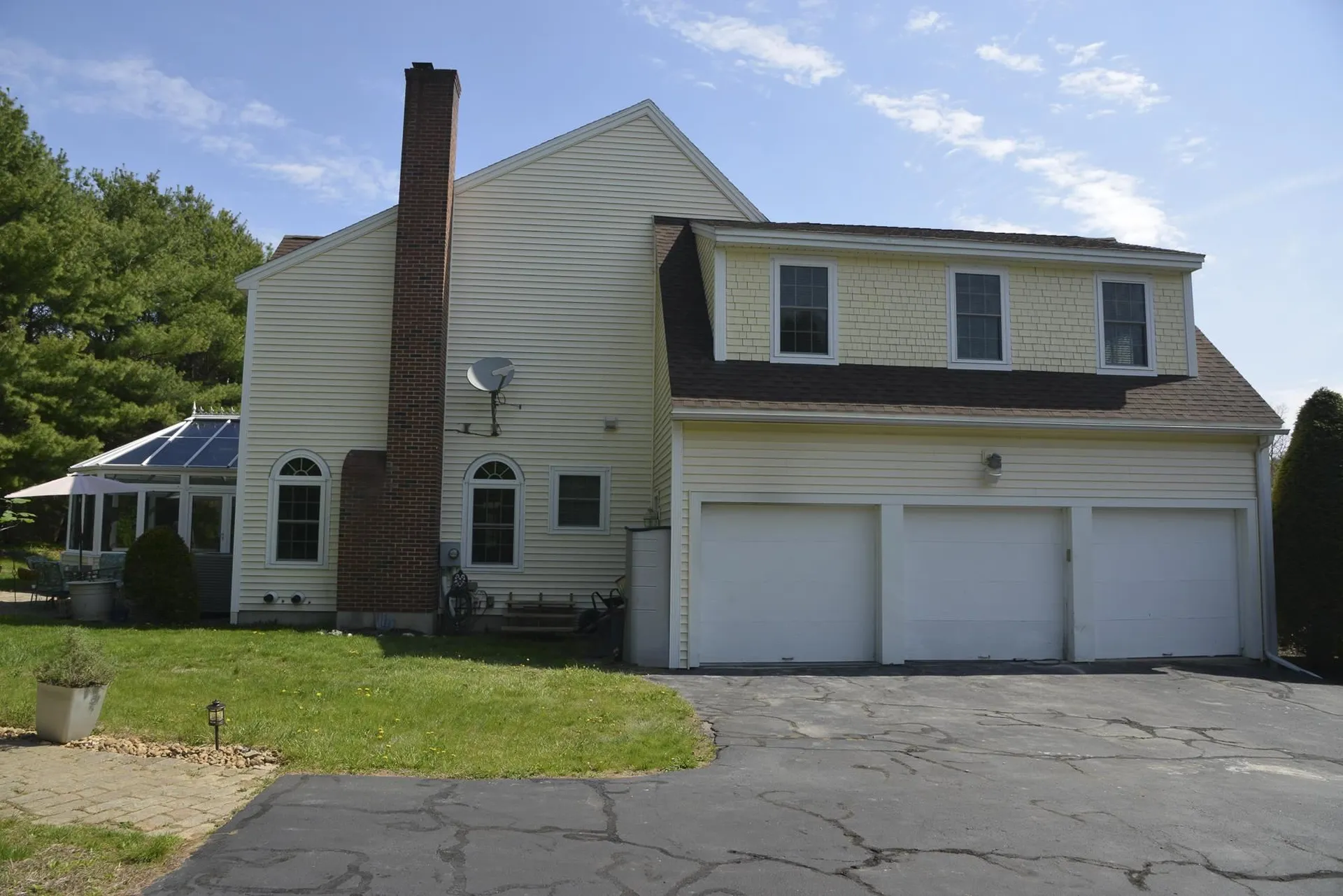3 Hillcrest Drive Hampton Falls NH 03844