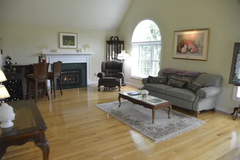 3 Hillcrest Drive Hampton Falls NH 03844