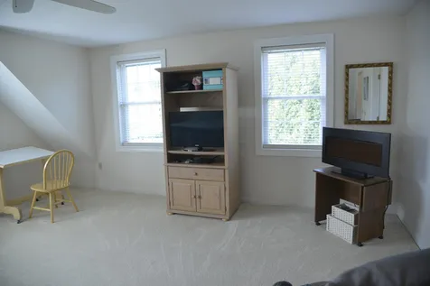 3 Hillcrest Drive Hampton Falls NH 03844