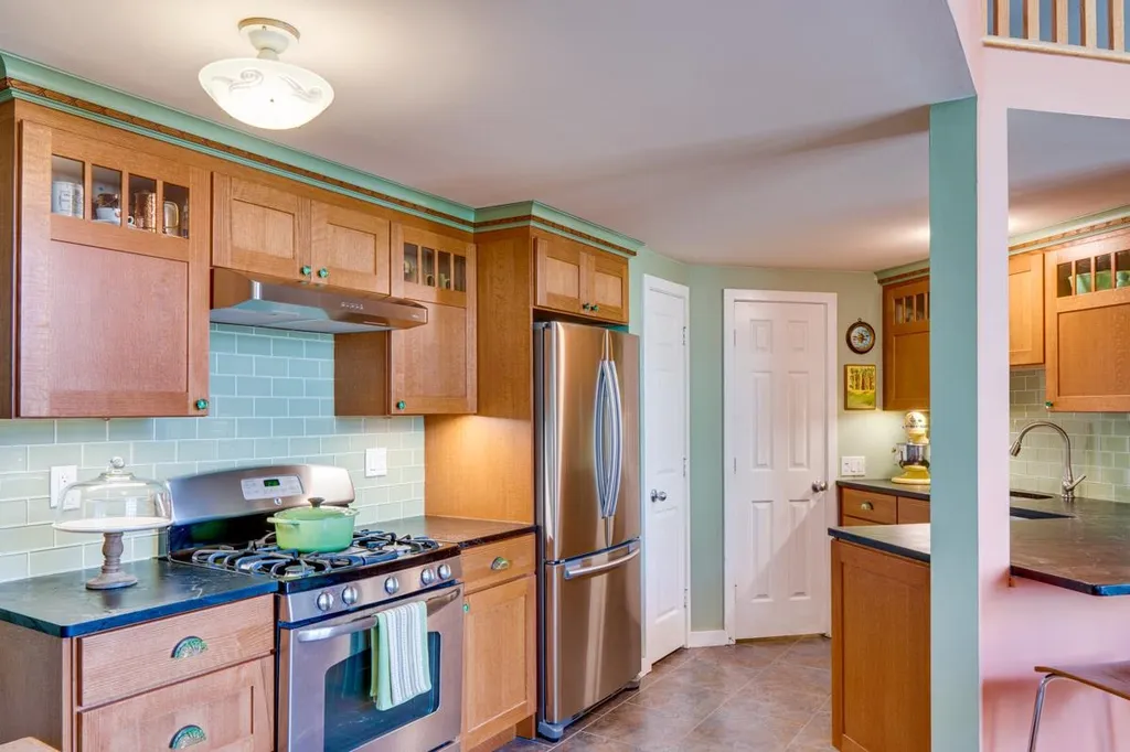 67 Union Street Winooski VT 05404