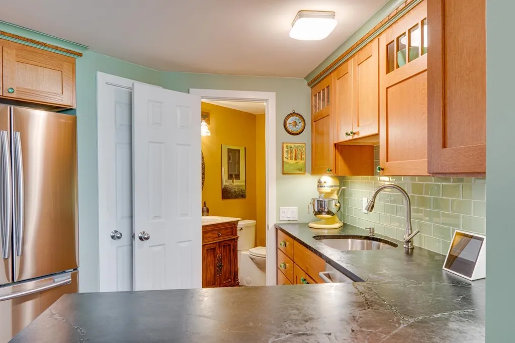 67 Union Street Winooski VT 05404