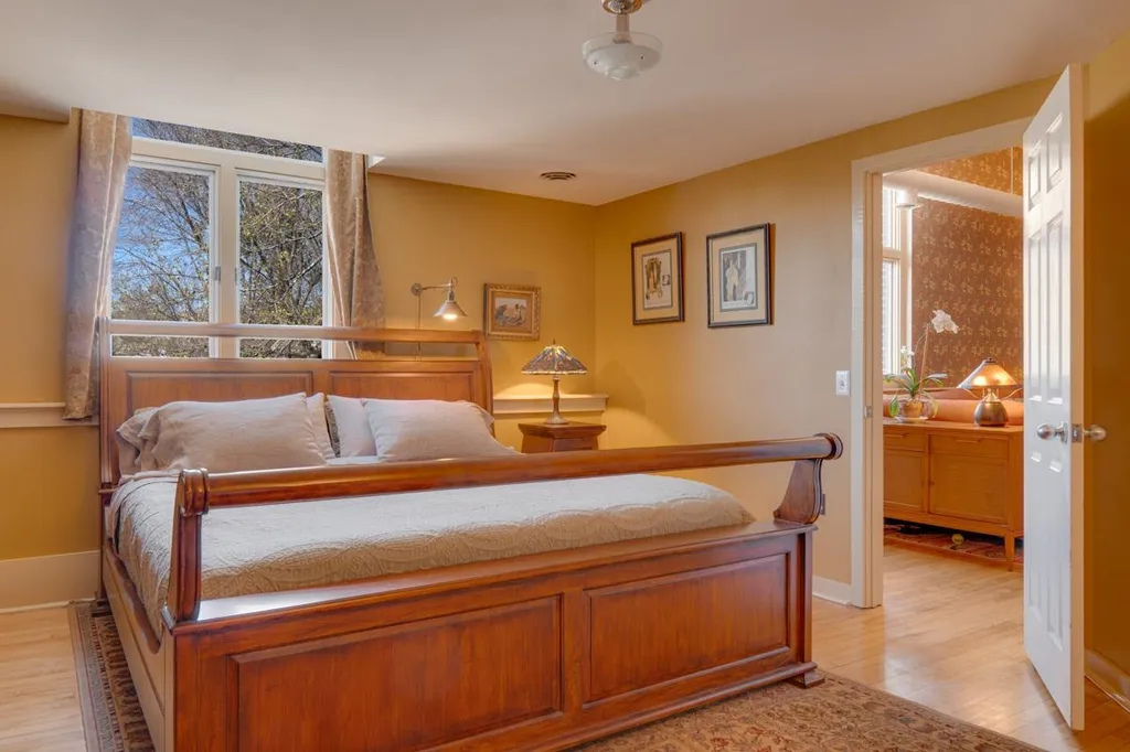 67 Union Street Winooski VT 05404