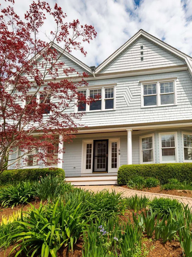 6 Dearborn Brook Circle Exeter NH 03833