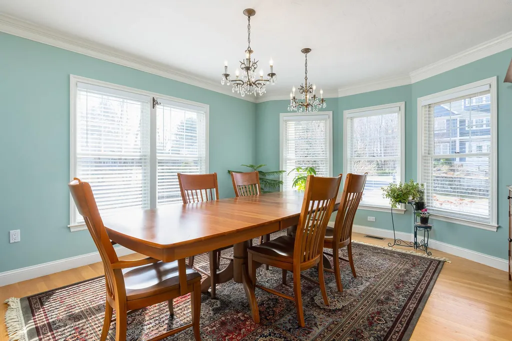 6 Dearborn Brook Circle Exeter NH 03833