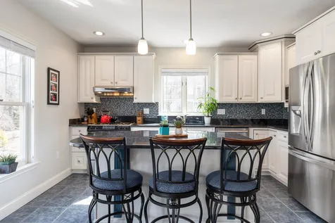 6 Dearborn Brook Circle Exeter NH 03833