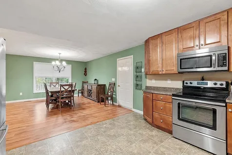 47 Old Woods Road Northwood NH 03261