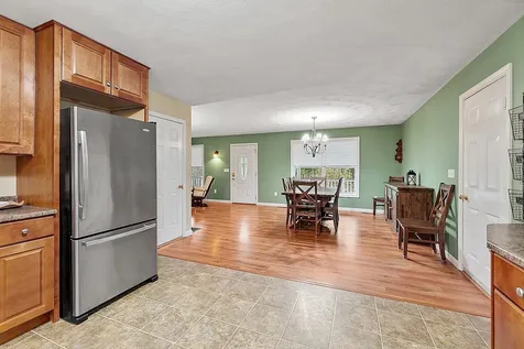 47 Old Woods Road Northwood NH 03261
