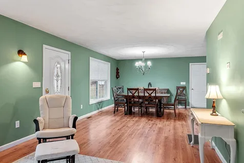 47 Old Woods Road Northwood NH 03261