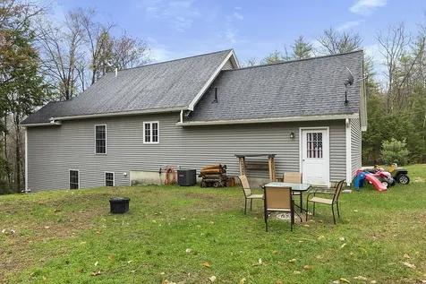 47 Old Woods Road Northwood NH 03261