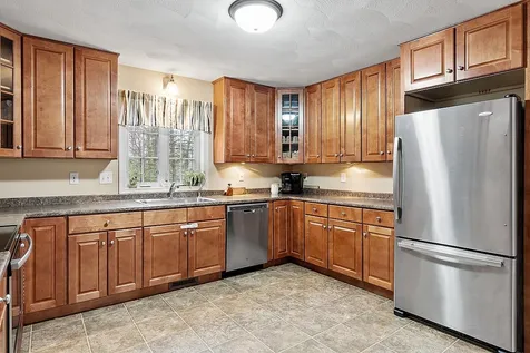 47 Old Woods Road Northwood NH 03261
