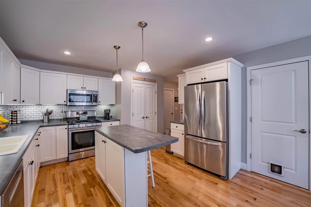 82 Brooke Lane Colchester VT 05446