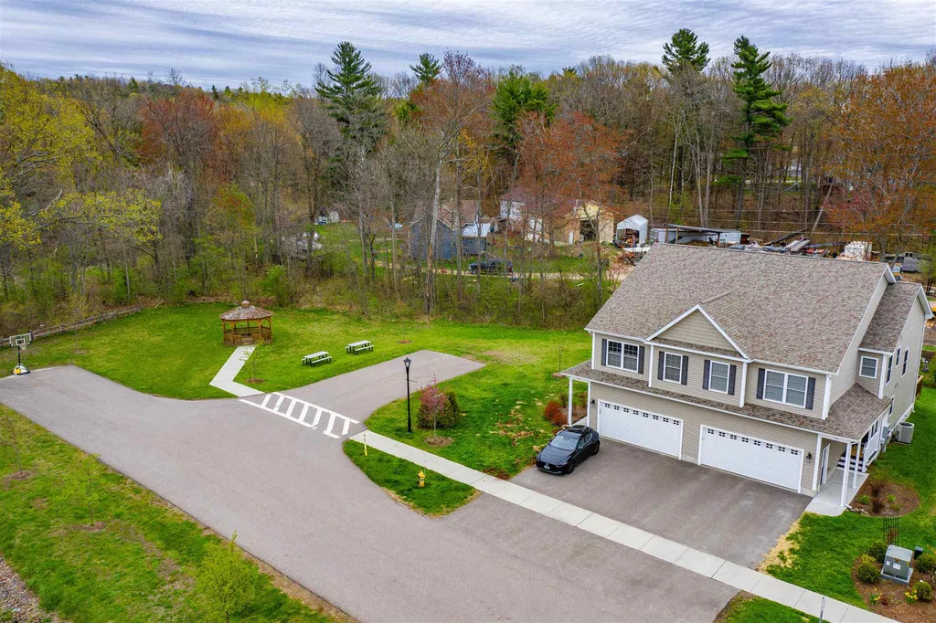 82 Brooke Lane Colchester VT 05446