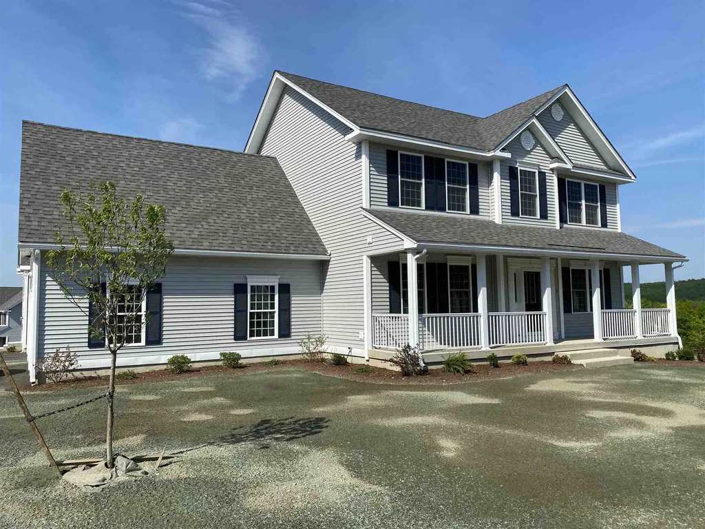 2 Sophie Circle Hooksett NH 03106