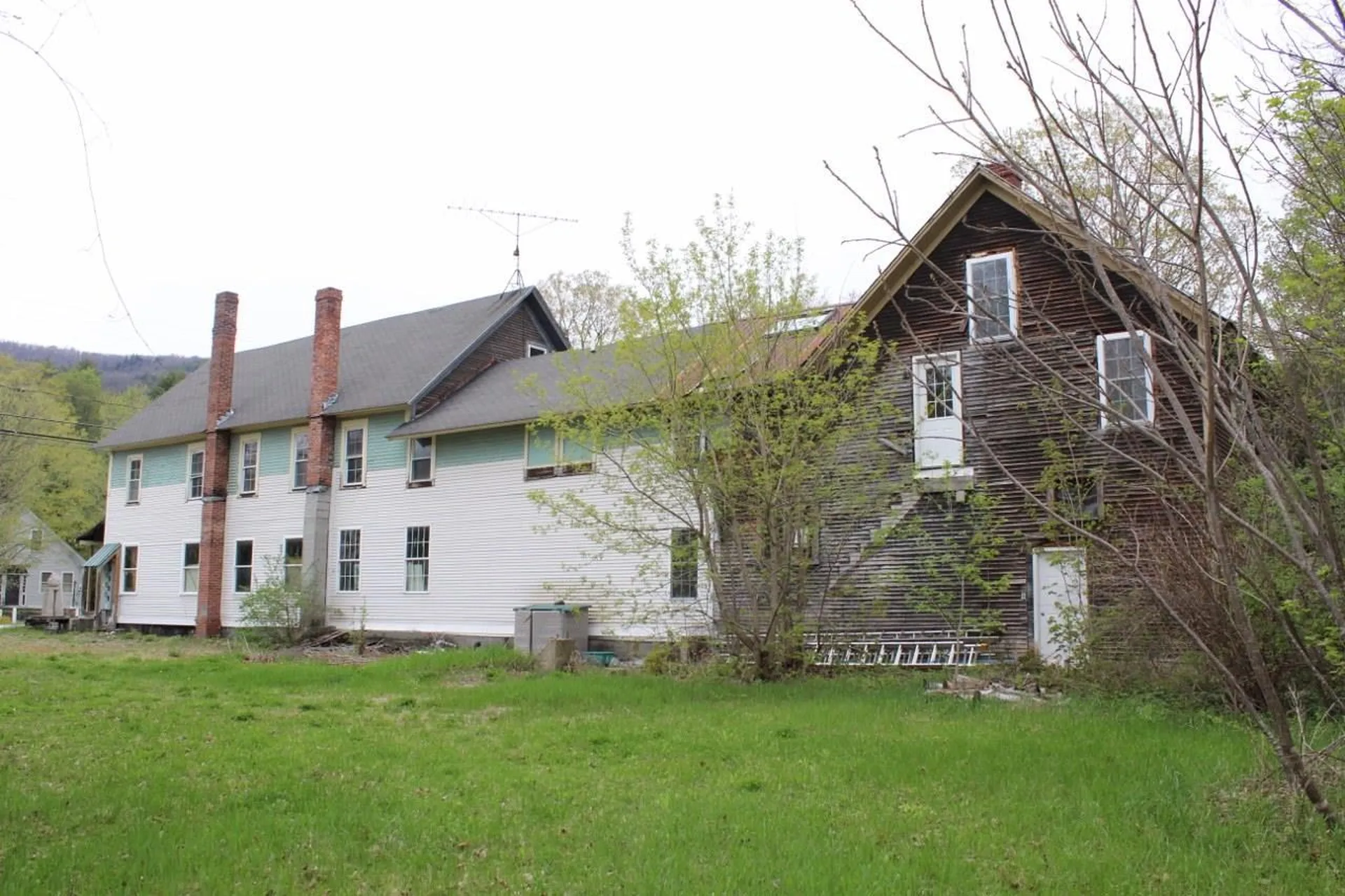 2069 Vt Route 106 Weathersfield VT 05151