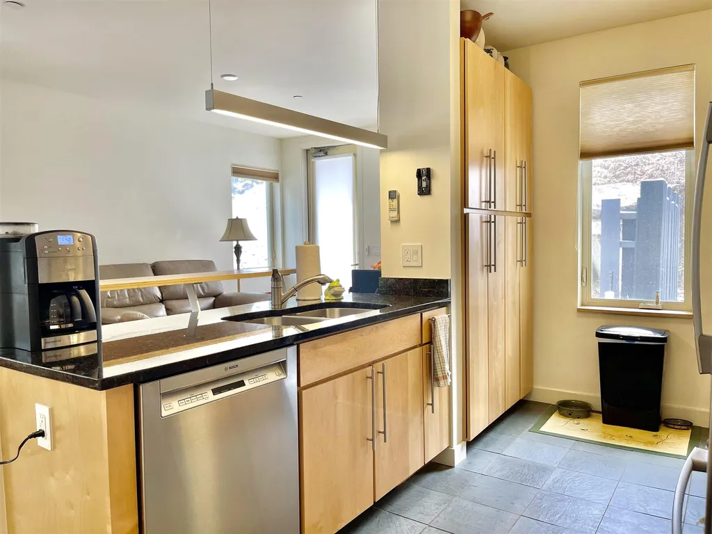 23 Granite Lane Hanover NH 03755