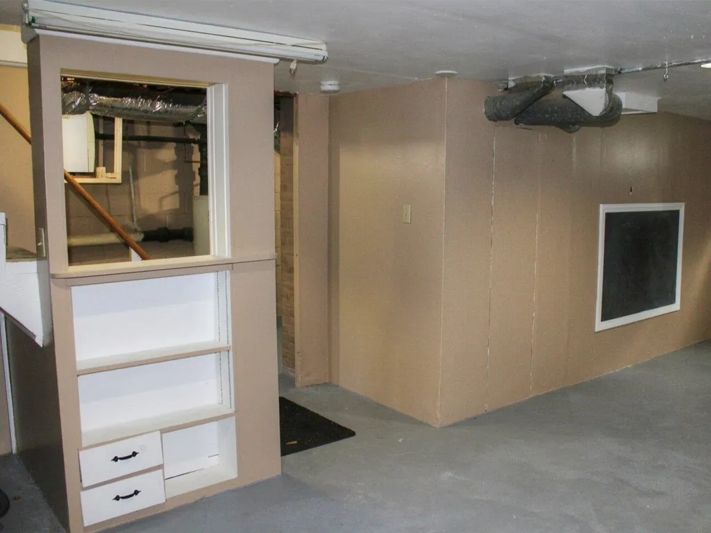 30 Algird Street Burlington VT 05408