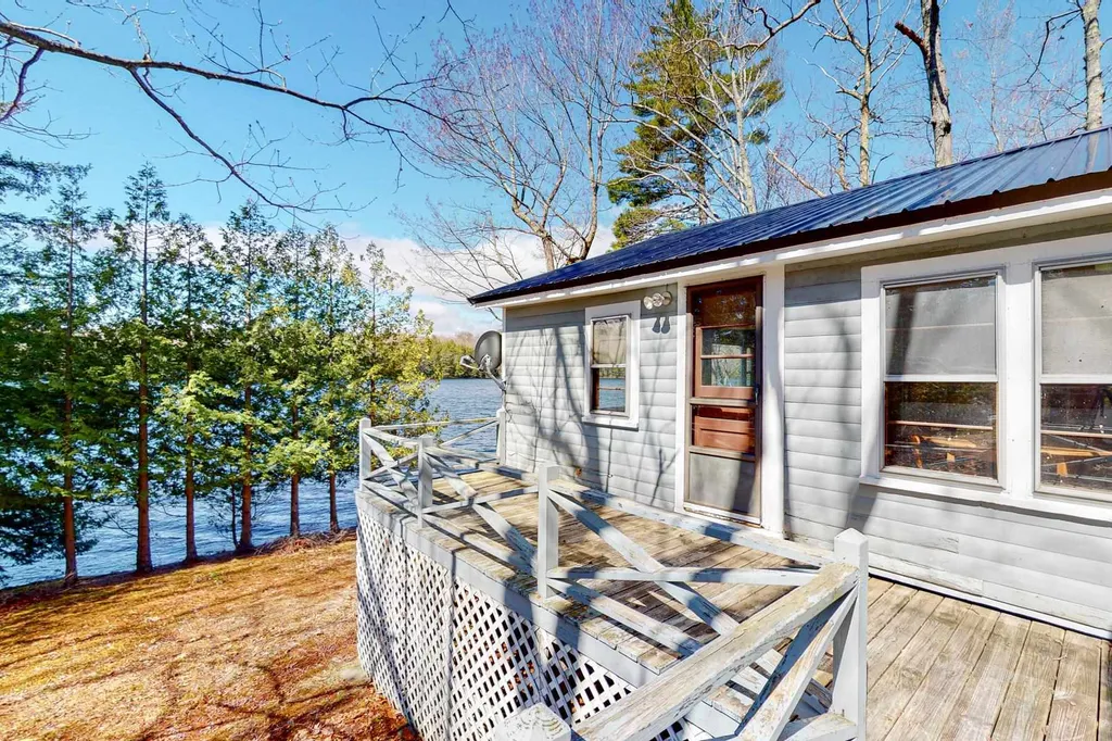 290 Kings Highway New Durham NH 03855