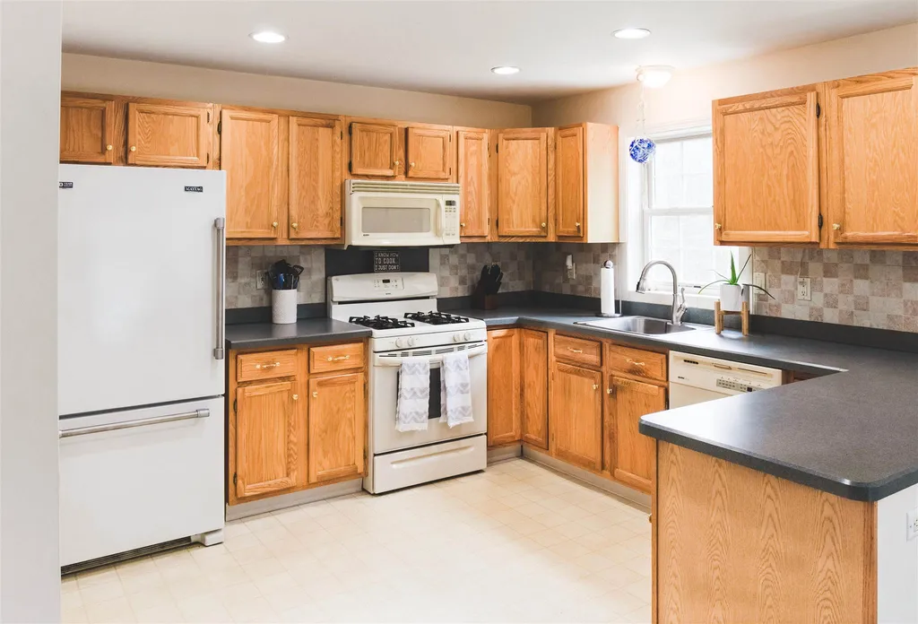 61 Summit View Drive Moultonborough NH 03254