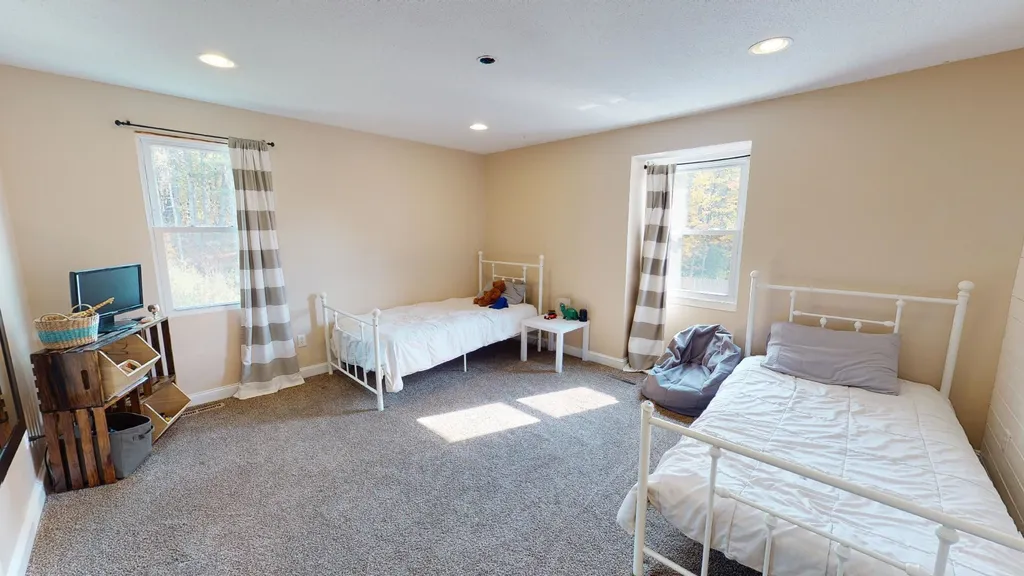 19 Pine Grove Drive Belmont NH 03220