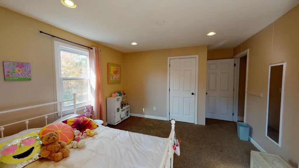 19 Pine Grove Drive Belmont NH 03220