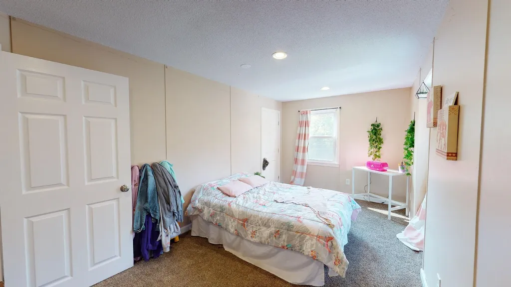 19 Pine Grove Drive Belmont NH 03220