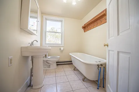 145 Pleasant Street Bristol NH 03222